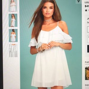 Impress The Best White Off-The-Shoulder Dress